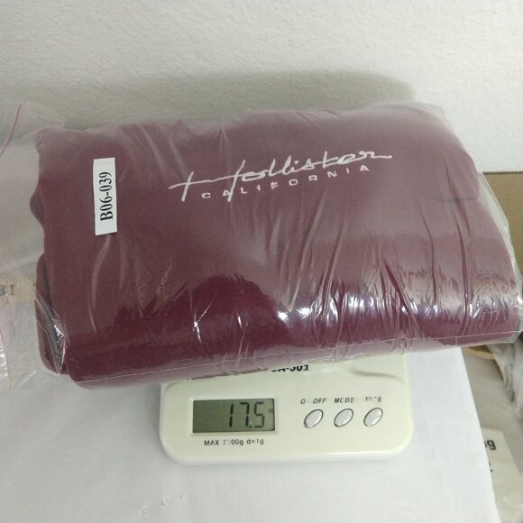 Hollister Mens Must Have Collection Hoodie Sweatshirt Red Size S - Picture 8 of 8